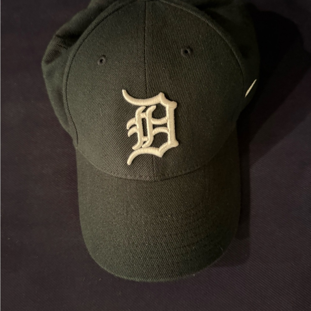 Nike Black Baseball Hat with Orange Accent